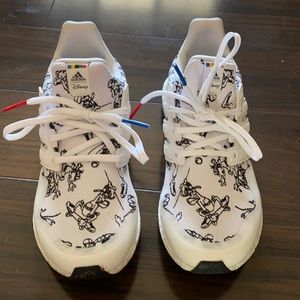 Men’s sz 6.5 Disney Adidas Ultraboosts!